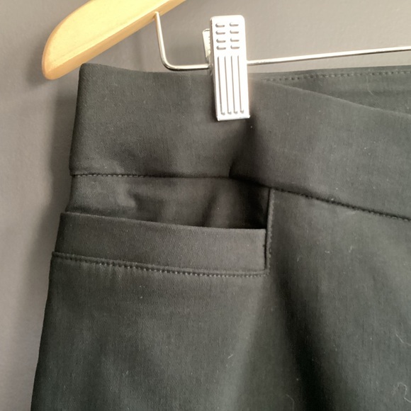 Briggs Womens New York Womens Pull on Capri with L Pocket Sz14 - Picture 7 of 7